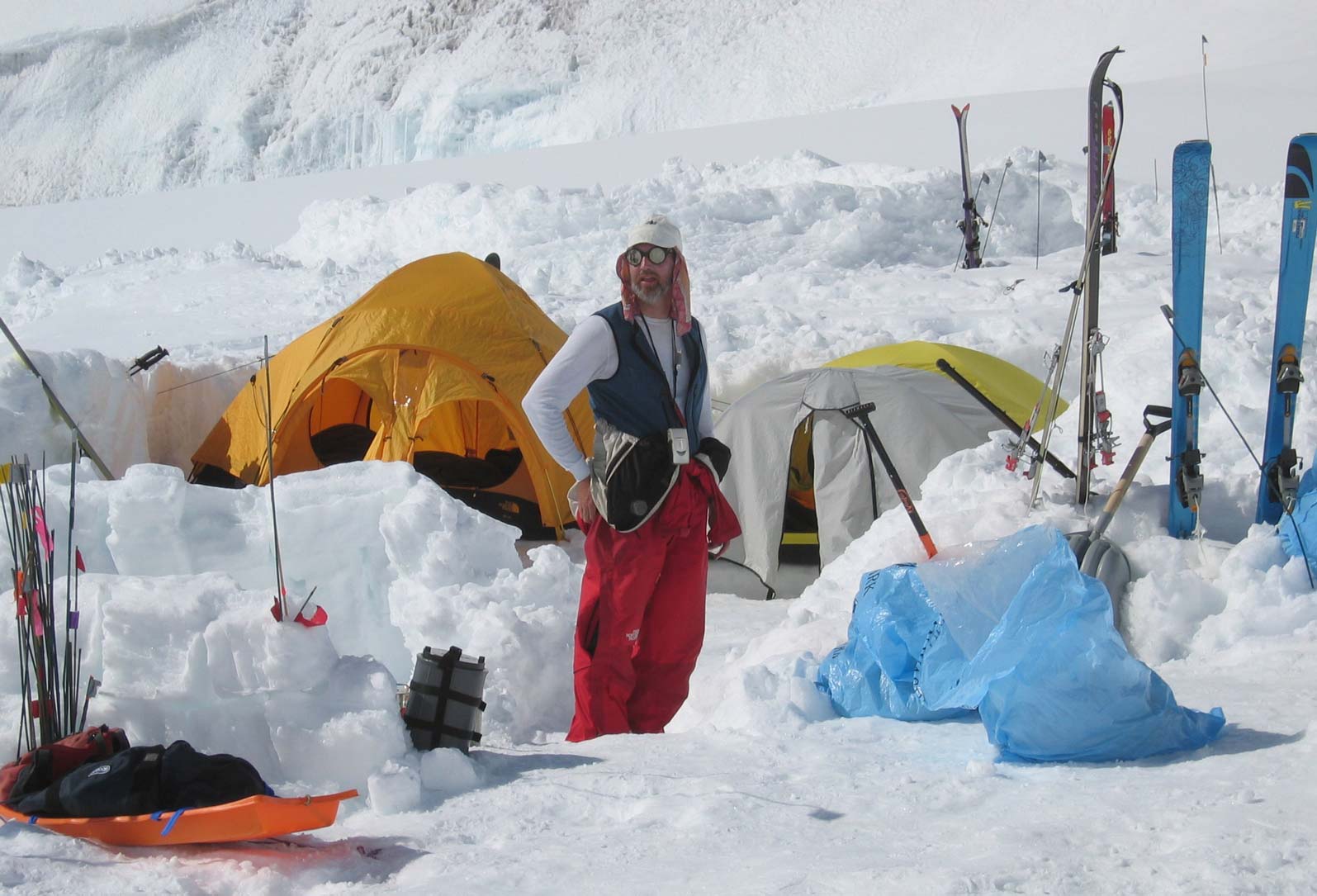 Climbing Denali: Facts & Information. Routes, Climate, Difficulty