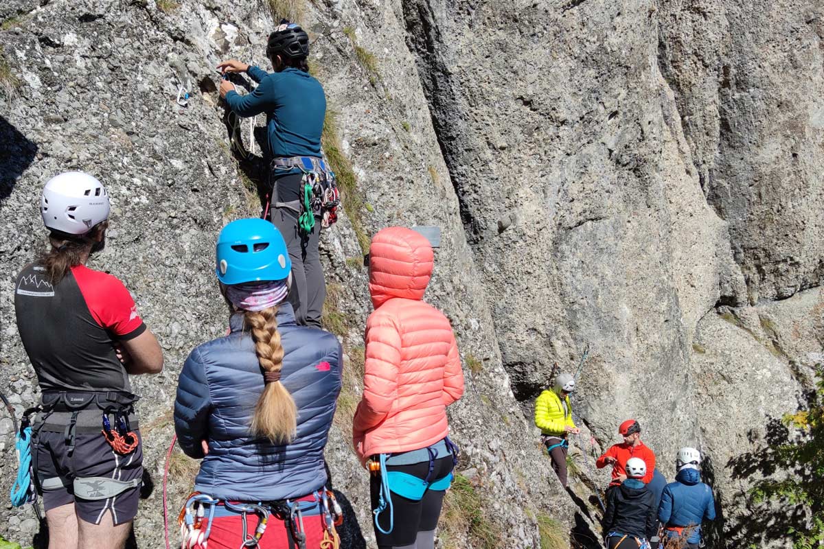Register for 2023 Youth Mountaineering camp in Romania UIAA